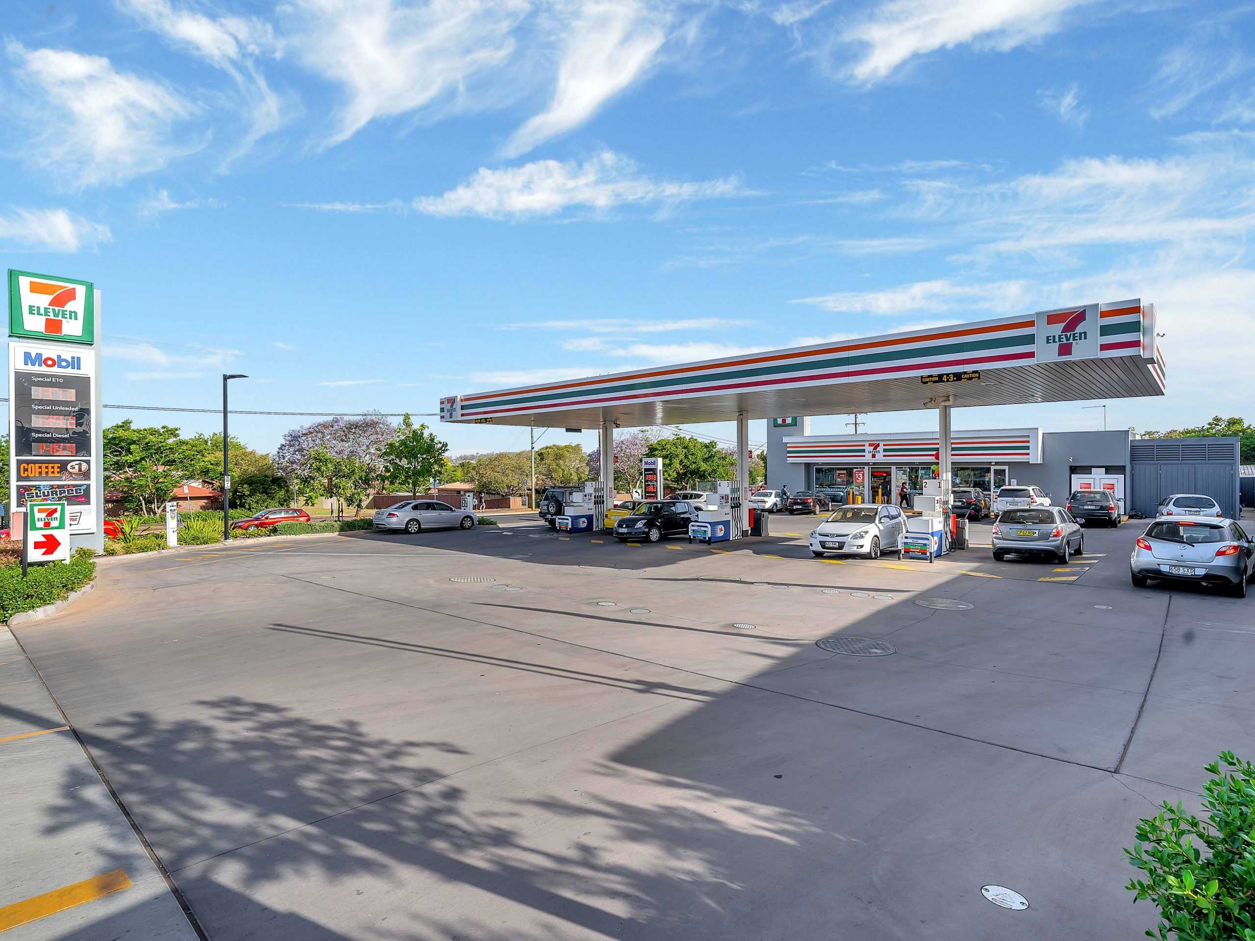 Servo sold at auction to Gold Coast buyer Burgess Rawson