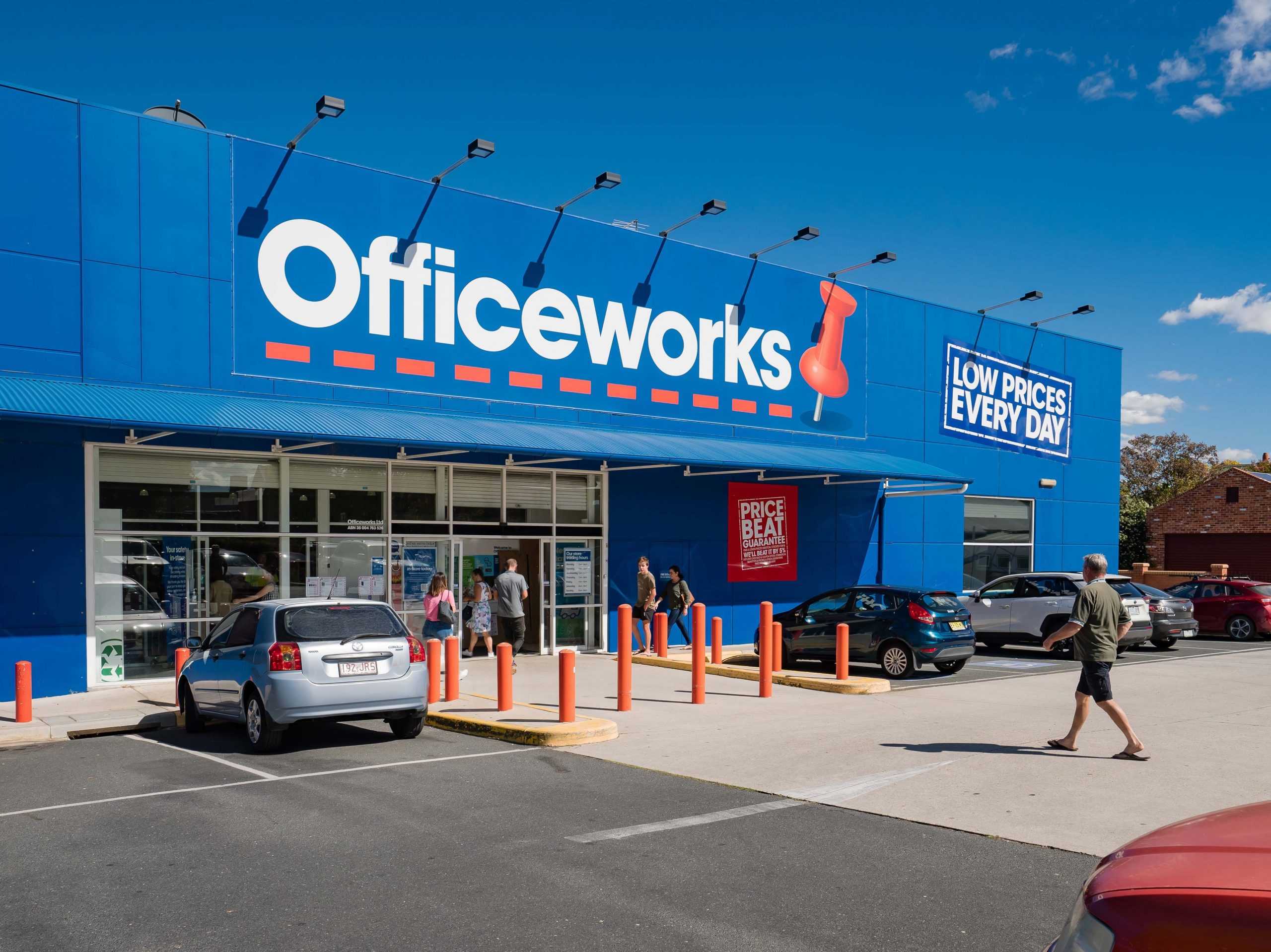 Rarely offered freestanding Officeworks to dominate
