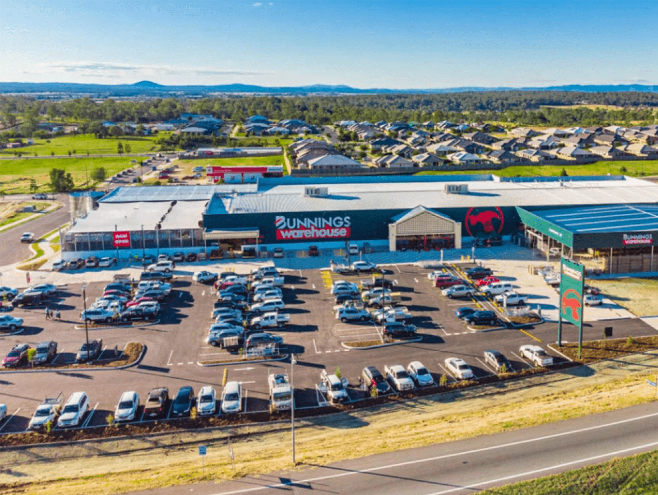 Nine QLD assets sell for 54m in an auction with a Bunnings at
