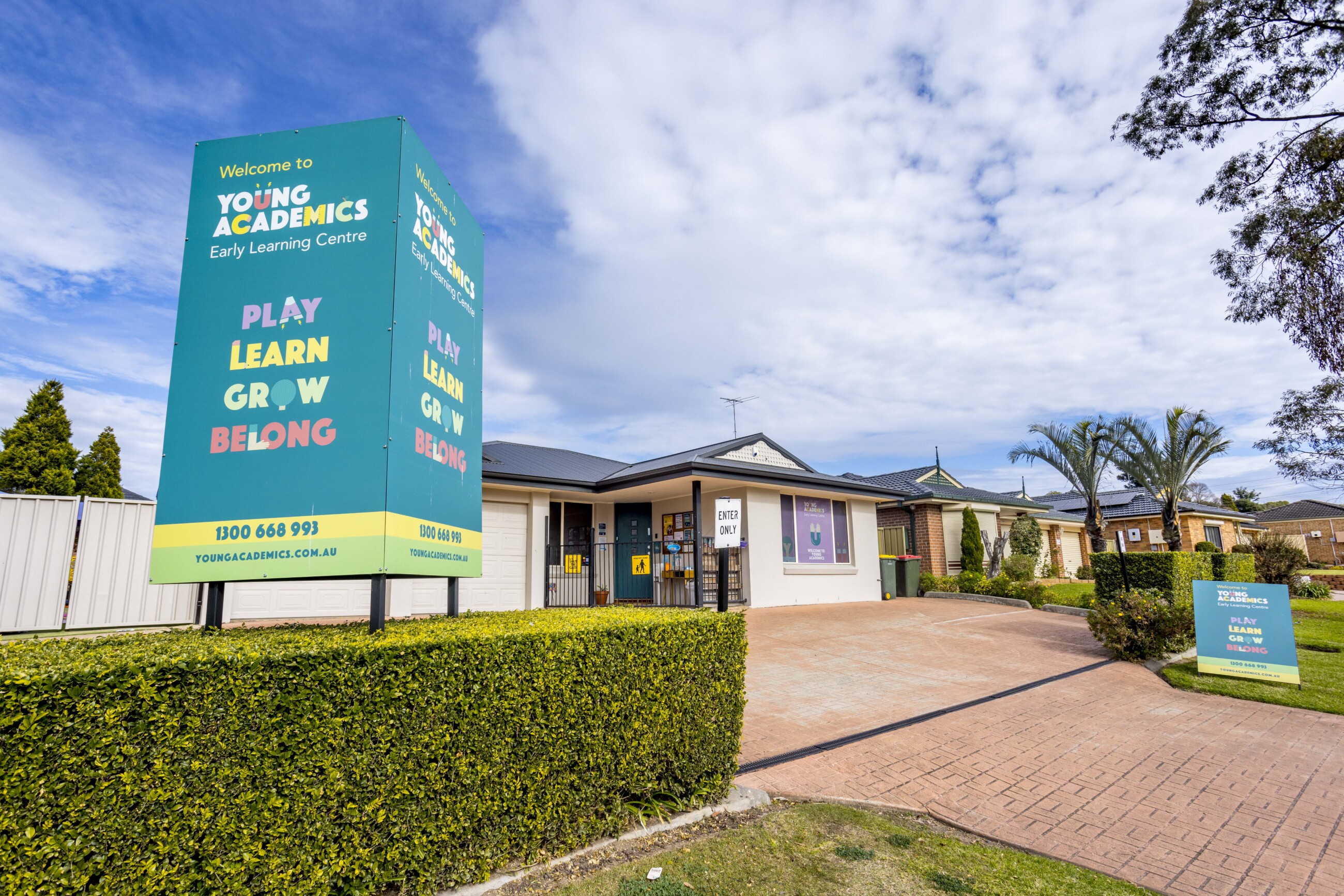 8 Lakewood Drive, Woodcroft NSW 2767