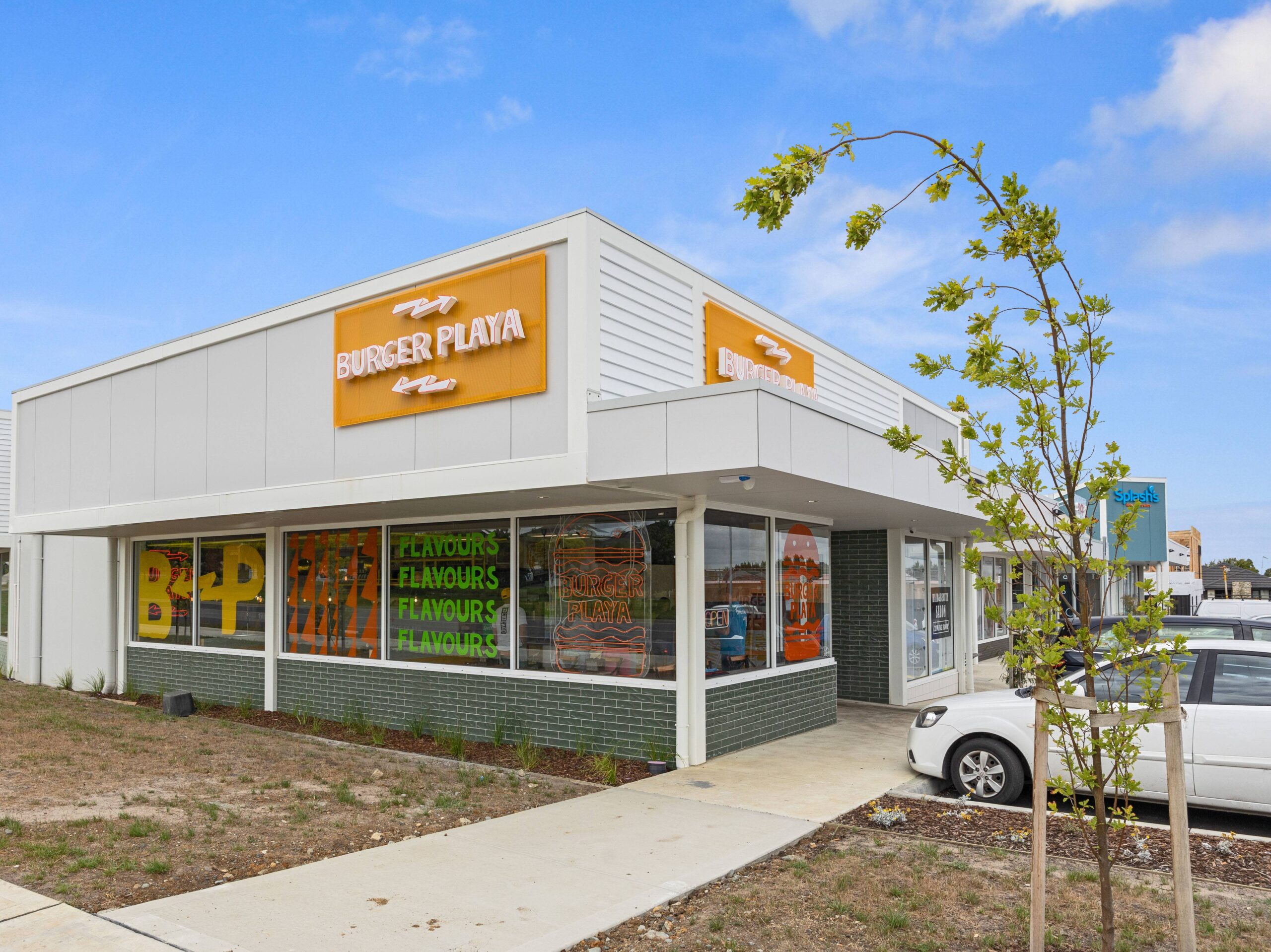 1/121 Grices Road, Clyde North VIC 3978