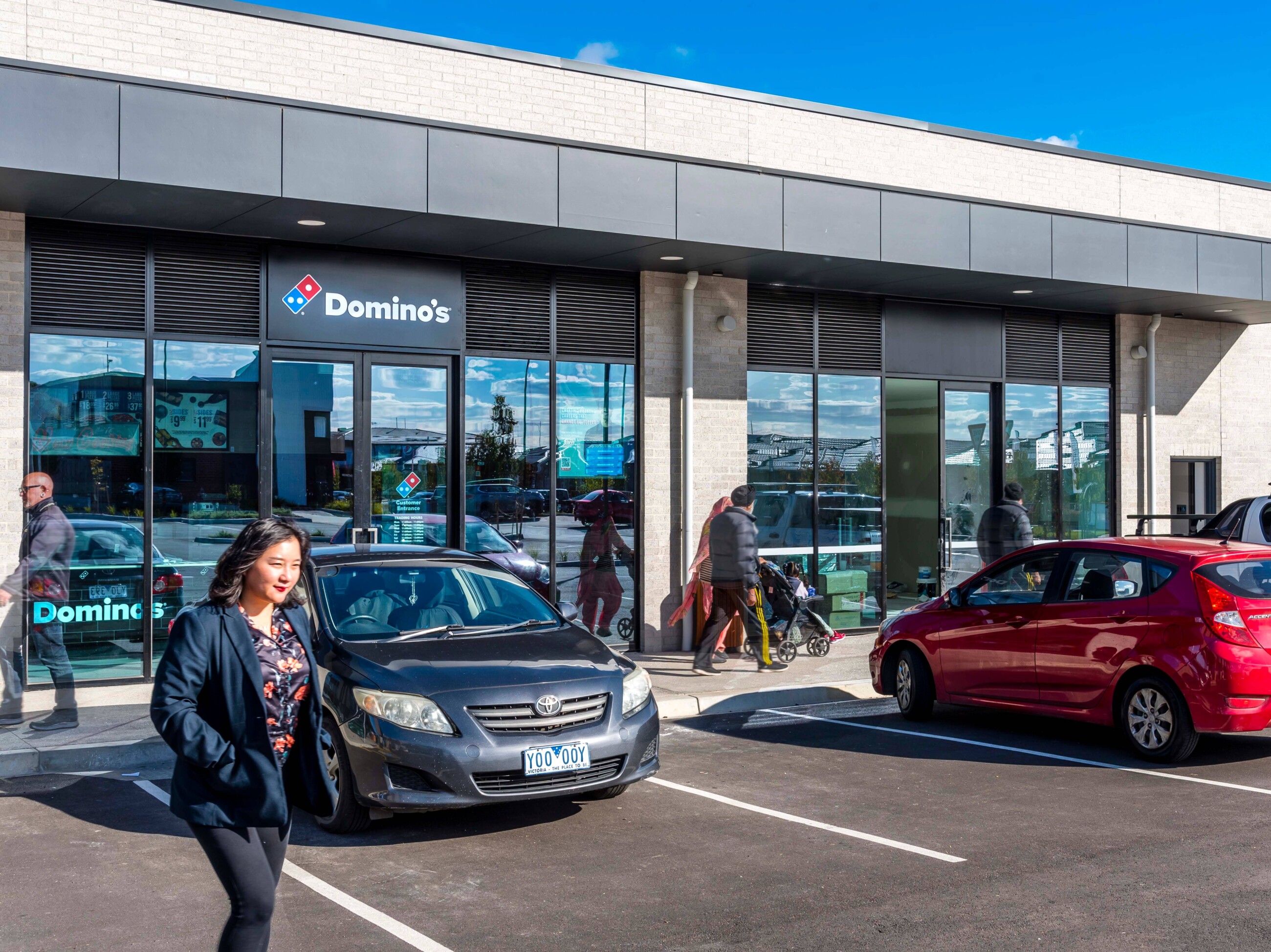 2/223 Bridge Road, Cobblebank VIC 3338