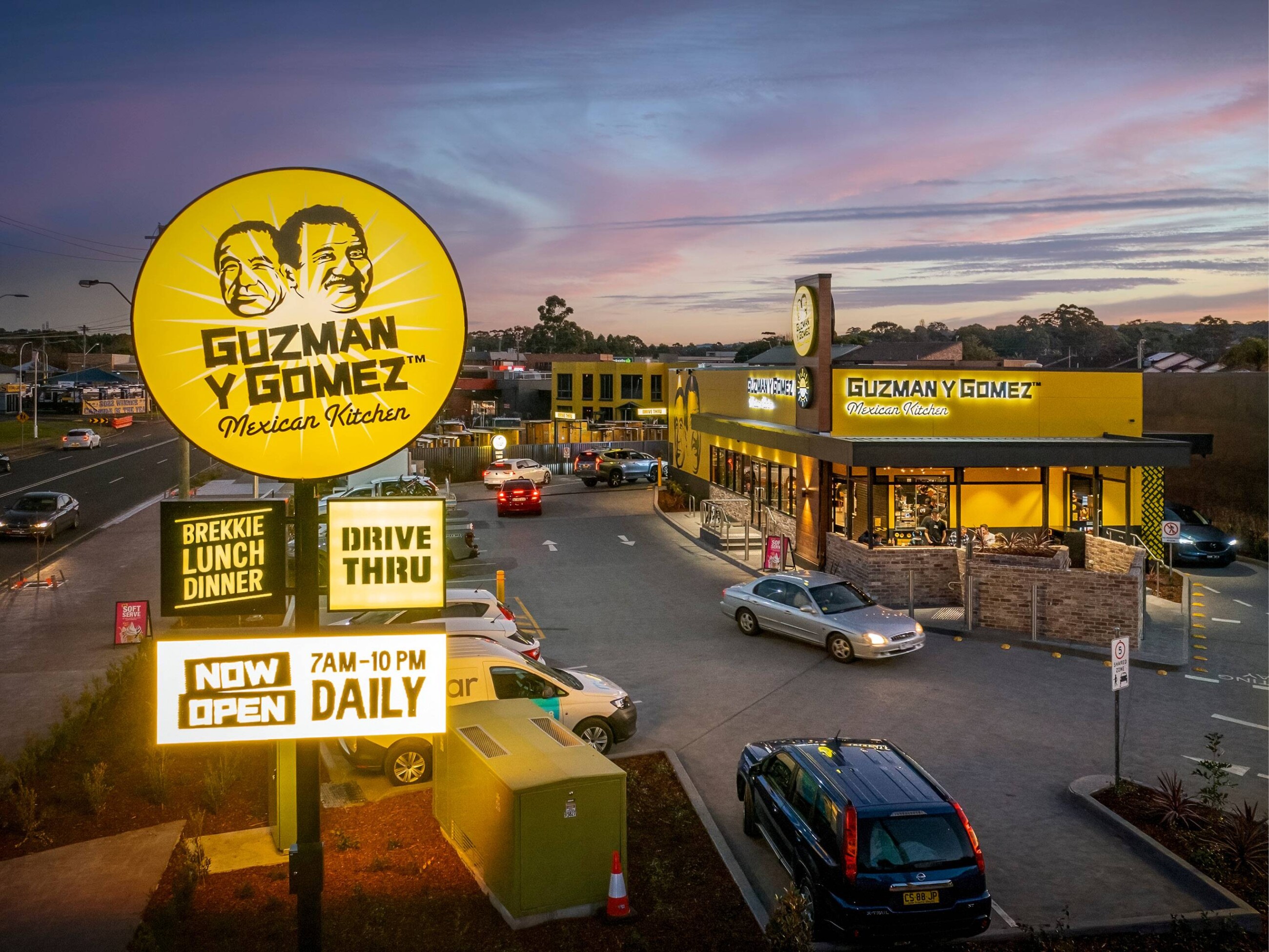 52-68 Princes Highway, Unanderra NSW 2526