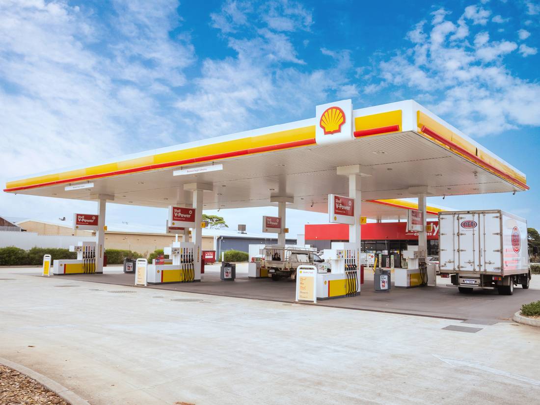 342 Albany Highway (Cnr South Coast Highway), Orana WA 6330